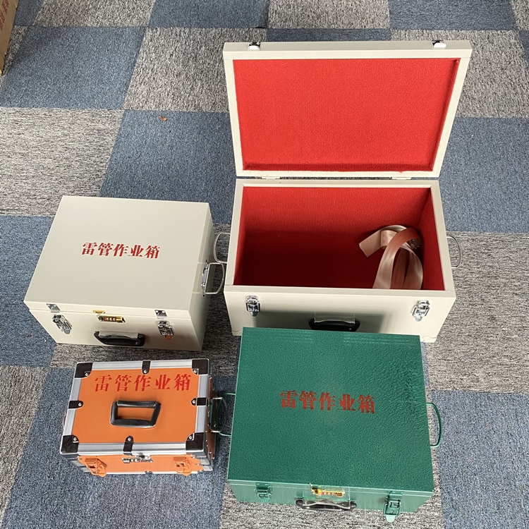 沙雅爆破工程作业箱如何选择？玻璃钢与传统材质的全面对比